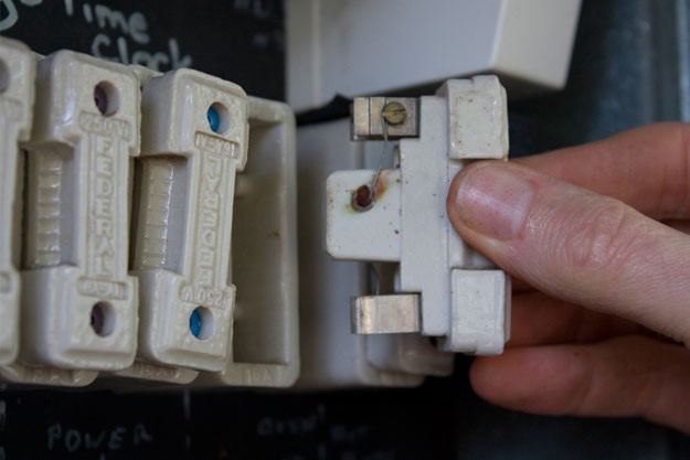 Old-ceramis-fuses.2